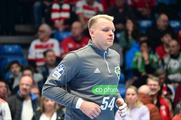 23.12.2024 xkhx Kassel, Rothenbach-Halle LIQUI MOLY Handball-Bundesliga Saison 2024 2025 MT Melsungen gegen TSV Hannover-Burgdorf Justus Fischer (TSV Hannover-Burgdorf)