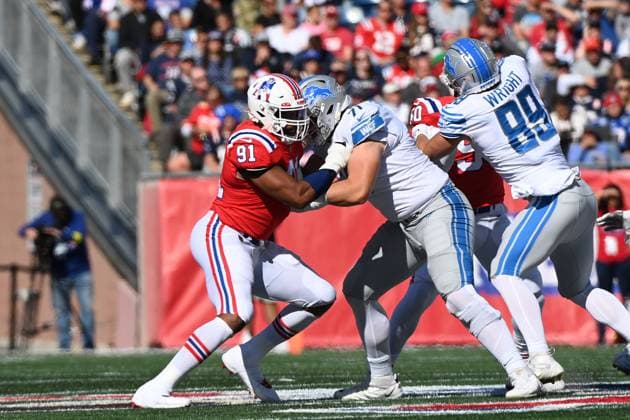 NFL, American Football Herren, USA 2022: Lions vs Patriots OCT 09 Oct 9, 2022; Foxborough, Massachusetts, USA; New England Patriots defensive end Deatrich Wise Jr. (91) and Detroit Lions guard Logan Stenberg (71) in game action in Foxborough, Massachusetts. Eric Canha CSM Foxborough Massachusetts USA EDITORIAL USE ONLY Copyright: xx ZUMA-20221009_zaf_c04_321.jpg EricxCanhax csmphototwo982554