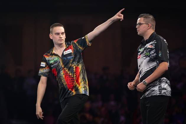 Sport Themen der Woche KW52 Sport Bilder des Tages Paddy Power 2025 World Darts Championship Ricardo Pietreczko (GER) reacts in his Second Round match against Gian van Veen (NED) during the 2025 Paddy Power World Darts Championship at Alexandra Palace, London, United Kingdom on 23 December 2024. Editorial use only , Copyright: xIanxStephenx PSI-21039-0105