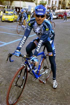 03-05-2001 Giro Del Trentino; Tappa 04 Malcesine - Arco; 2001, Alexia; Herve, Pascal; Malcesine; 