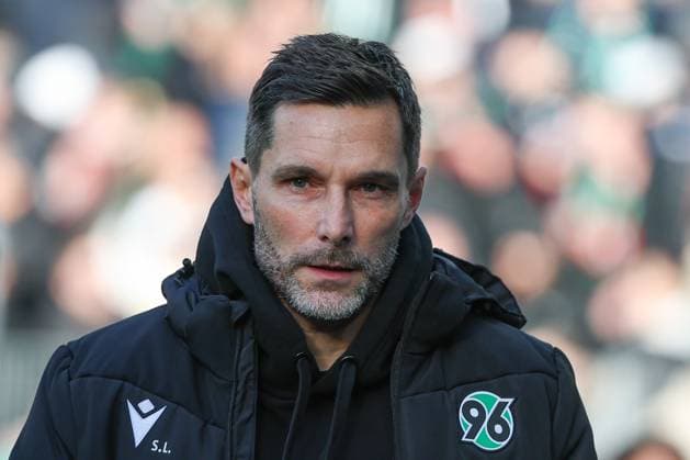2. Bundesliga - Hannover 06 - Hertha BSC Berlin am 22.12.2024 in der HDI Arena in Hannover Trainer Stefan Leitl (Hannover)