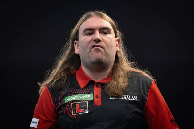 Sport Themen der Woche KW52 Sport Bilder des Tages Paddy Power 2025 World Darts Championship Ryan Searle (ENG) reacts in his Third Round match against Ryan Joyce (ENG) (not in picture) during the 2024 Paddy Power World Darts Championship at Alexandra Palace, London, United Kingdom on 28 December 2024. Editorial use only , Copyright: xIanxStephenx PSI-21041-0008