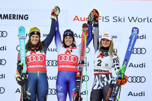 Bilder des Jahres 2024, Sport 12 Dezember Sport Themen der Woche KW52 Sport Bilder des Tages ALPINE SKIING - FIS WC Semmering SEMMERING,AUSTRIA,28.DEC.24 - ALPINE SKIING - FIS World Cup, giant slalom, ladies. Image shows Sara Hector (SWE), Federica Brignone (ITA) and Alice Robinson (NZL).  GEPAxpictures xWolfgangxGrebien