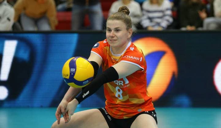 Stuttgart , Volleyball Bundesliga Frauen, Allianz MTV Stuttgart vs VfB Suhl , Florien Reesink ( Stgt )