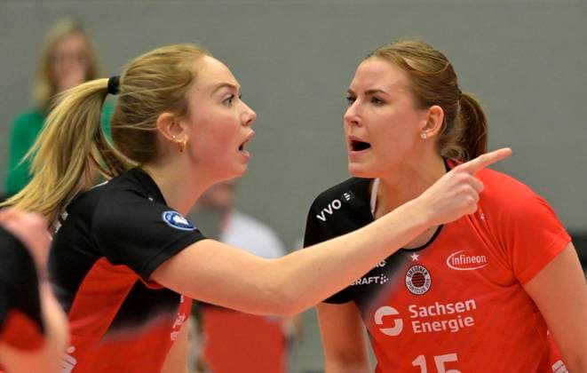 29.12.2024, Dresdens Emma Clothier und Dresdens Nathalie Lemmens, Volleyball, 1. Bundesliga, Dresdner SC - SSC Schwerin 0:3, (c) Dresden