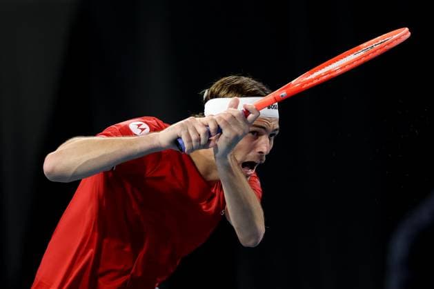 Sport Themen der Woche KW52 Sport Bilder des Tages TENNIS UNITED CUP PERTH, Taylor Fritz of the USA in action against FÃ lix Auger-Aliassime of Canada during their group stage match of the 2025 United Cup at RAC Arena in Perth, Sunday, December 29, 2024. ( NO ARCHIVING, EDITORIAL USE ONLY, NO USE IN BOOKS WITHOUT CONSENT PERTH WESTERN AUSTRALIA AUSTRALIA WANGARA  Copyright: xRICHARDxWAINWRIGHTx 20241230190402892510
