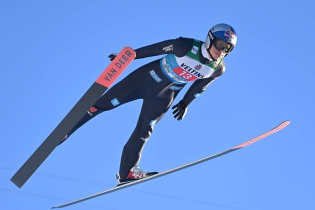 Sport Themen der Woche KW52 Sport Bilder des Tages Andreas WELLINGER (GER), Aktion,Sprung. Skispringen, 73. Vierschanzentournee 2024 25. Auftaktspringen am 29.12.2024 in Oberstdorf, *** Andreas WELLINGER GER , Action,Ski jumping, 73 Four Hills Tournament 2024 25 Opening competition on 29 12 2024 in Oberstdorf,