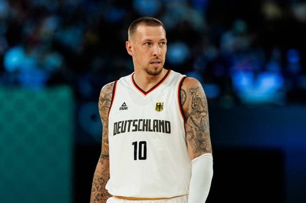 FRA, Paris, Olympischen Spiele Paris 2024, (10.08.2024, Basketball Herren Spiel um Platz 3 Deutschland - Serbien - Bercy Arena) Daniel Theis (Deutschland, 10) Copyright: HMBxMedia SteffiexWunderl