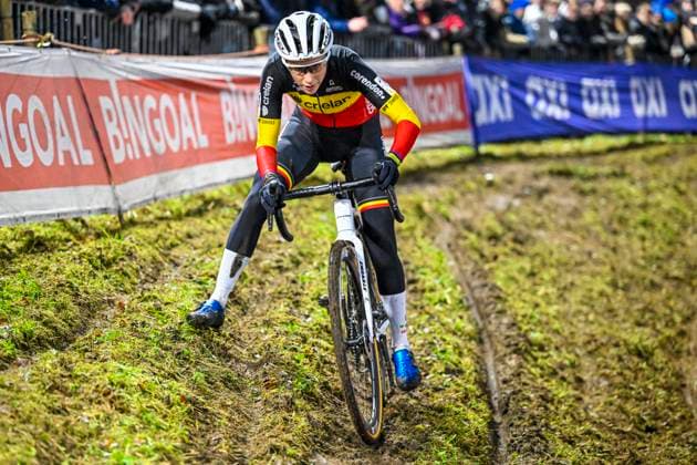 2024 Superprestige Cyclocross Diegem DIEGEM, BELGIUM - DECEMBER 30 : Cant Sanne (BEL) of Crelan - Corendon in action during the 6th leg of the 2024 - 2025 Telenet Superprestige cyclocross women elite race the evening cross of Diegem on December 30, 2024 in Diegem, Belgium, 30 12 2024 Diegem Belgium  Copyright: xNicoxVereeckenx