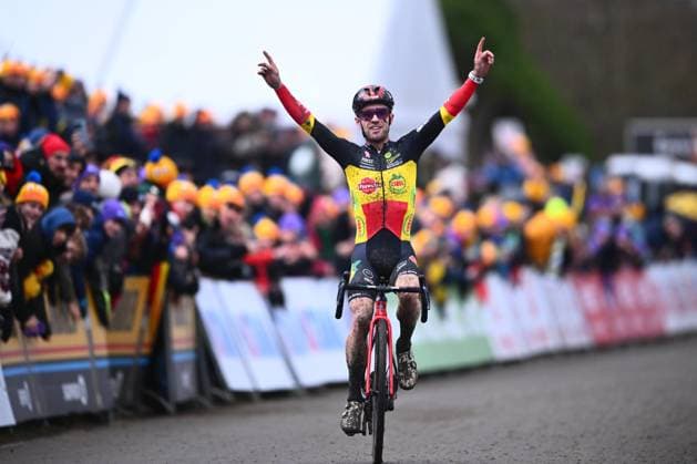 X2O Badkamers Trofee cyclocross - 2025 BAAL, BELGIUM - JANUARY 01 : Iserbyt Eli (BEL) of Pauwels Sauzen - Bingoal celebrating his victory during the the 5th leg of the X2O Badkamers Trofee cyclocross series 2024-2025 in Baal, Belgium, 01 01 2025 Baal Belgium  Copyright: xGvgx