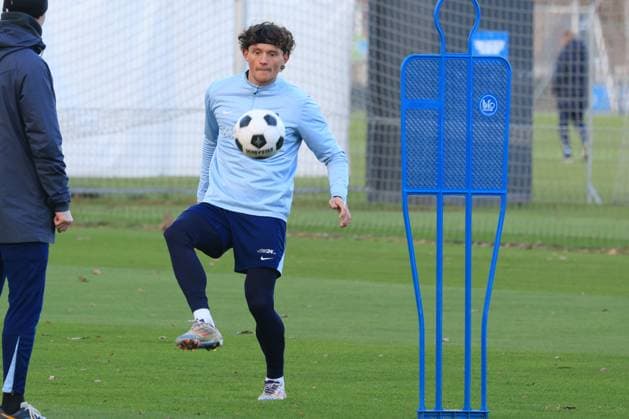 DEU, DFL, 2. FBL Hertha BSC, Training, 02.01.2025, Sportforum, Berlin, DEU, DFL, 2. FBL Hertha BSC, Training, im Bild Fabian Reese (Hertha BSC Berlin 11) DFL - regulations prohibit any use of Photographs as image sequences and or quasi-video Foto: Juergen Engler nordphoto GmbH