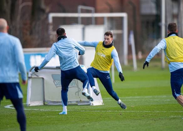 Fussball, Herren, Saison 2024 25, 2. Bundesliga, Hertha BSC, Training, v.l. Smail Prevljak (Hertha BSC), Pascal Klemens (Hertha BSC), 02.01. 2025,