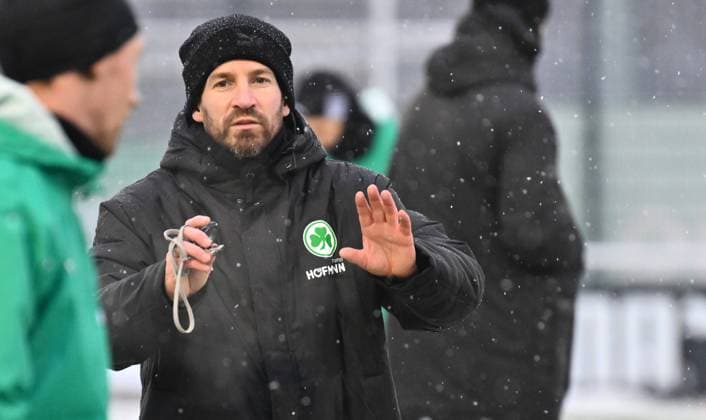 02.01.2025 - Fussball - 2. Bundesliga - Saison 2024 2025 - SpVgg Greuther Fürth Fuerth ( Kleeblatt ) - Training - - xwoxzix - Jan Siewert ( Trainer SpVgg Greuther Fürth )