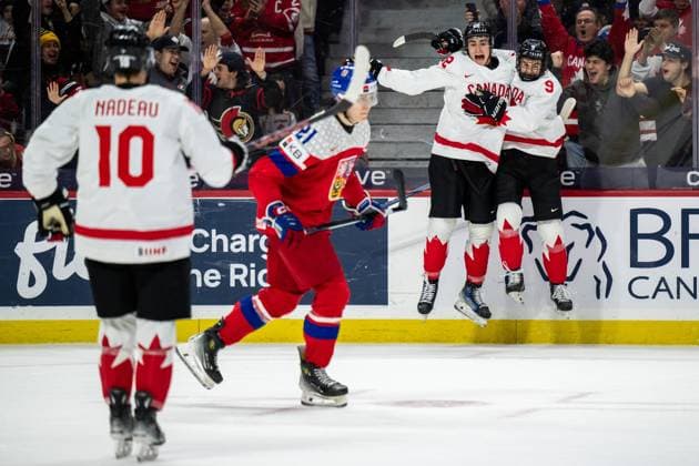 250103 Porter Martone and Gavin McKenna of Canada celebrate after scoring 3-2 during the 2025 IIHF World Junior Championship quarterfinal game between Czech Republic and Canada on January 3, 2025 in Ottawa. Photo: Mathias Bergeld BILDBYRAN kod MB MB1042 ishockey Ice hockey, Eishockey jvm junior-vm u20 2025 iihf world junior championship world juniors kvartsfinal quarterfinal quarterfinals tjeckien czech republic canada kanada 8 bbeng jubel Copyright: MATHIASxBERGELD BB250103MB001