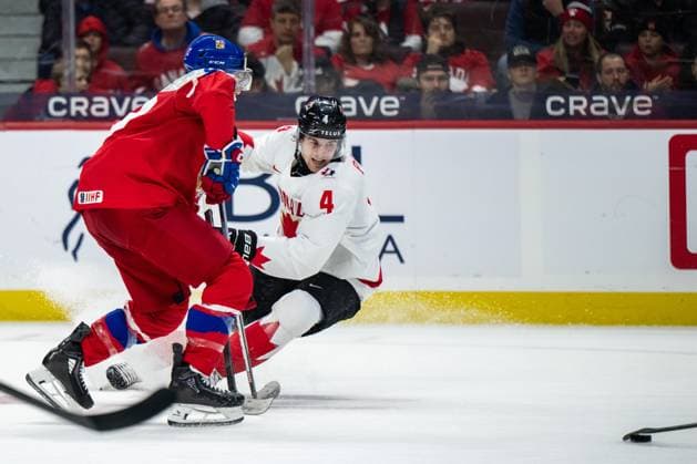 250103 Caden Price of Canada during the 2025 IIHF World Junior Championship quarterfinal game between Czech Republic and Canada on January 3, 2025 in Ottawa. Photo: Mathias Bergeld BILDBYRAN kod MB MB1042 ishockey Ice hockey, Eishockey jvm junior-vm u20 2025 iihf world junior championship world juniors kvartsfinal quarterfinal quarterfinals tjeckien czech republic canada kanada 8 bbeng Copyright: MATHIASxBERGELD BB250103MB005