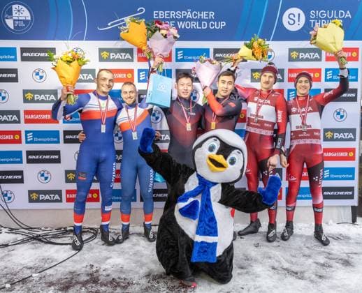 Sport Themen der Woche KW01 Sport Bilder des Tages photographer: FIL Michael Kristen 03.01.2025 4. FIL Eberspächer Luge World Cup, Sigulda (LAT), WC Latvia, Lettland, Nations Cup, Men™s Doubles, Winners Presentation, picture: Tomas Vavercak, Matej Zmij (SVK), Saikeyi Jubayi, Shuo Hou (CHN), Eduards Sevics-Mikelsevics, Gustavs Babris (LAT)