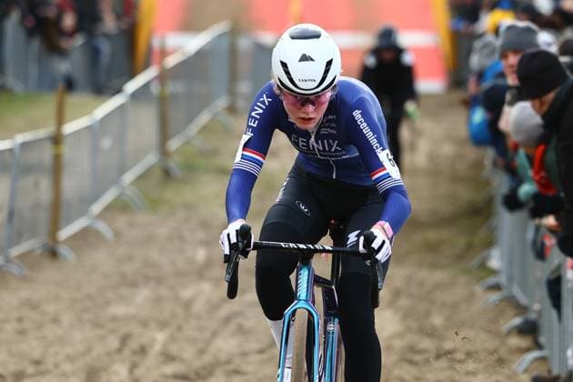 Dutch Puck Pieterse pictured during the women s elite race at the World Cup cyclocross cycling event in Dendermonde, Belgium, stage 9 (out of 12) of the UCI World Cup cyclocross competition, Friday 03 January 2025. DAVIDxPINTENS  x109565044x