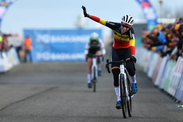 Belgian Sanne Cant pictured after the women s elite race at the World Cup cyclocross cycling event in Dendermonde, Belgium, stage 9 (out of 12) of the UCI World Cup cyclocross competition, Friday 03 January 2025. DAVIDxPINTENS  x109567326x