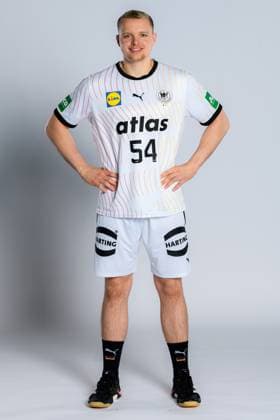 Grosswallstadt: Handball DHB - Deutschland - Fotoshooting Justus Fischer (Deutschland) Grosswallstadt Sporthotel Bayern Deutschland *** Grosswallstadt Handball DHB Germany Photo shoot Justus Fischer Germany Grosswallstadt Sporthotel Bayern Germany