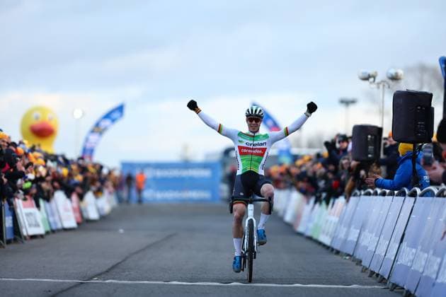 Belgian Laurens Sweeck pictured as he crosses the finish line of the men s elite race at the World Cup cyclocross cycling event in Dendermonde, Belgium, stage 9 (out of 12) of the UCI World Cup cyclocross competition, . DAVIDxPINTENS  x109570911x