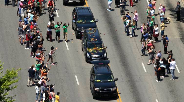 Muhammad Ali funeral The funeral procession for Muhammad Ali makes its way along Broadway to his burial in Cave Hill Cemetery, in downtown Louisville, Ky., on Friday, June 10, 2016. Ali, a three-time world heavyweight champion, died June 3, 2016, at 74. (Pablo Alcala Lexington Herald-Leader TNS) Louisville KY USA EDITORIAL USE ONLY Copyright: xx 1185989 PabloxAlcalax krtphotoslive755265