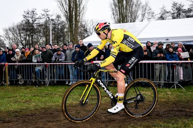 Telenet Superprestige cyclocross Gullegem 2025 GULLEGEM, BELGIUM - JANUARY 04 : Van Aert Wout (BEL) of Visma Lease A Bike during the 7th leg of the Telenet Superprestige cyclocross series 2024-2025 in Gullegem, Belgium, 04 01 2025  Copyright: xTomasxSiskx