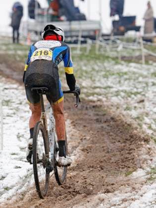 05.01.2025 7. Darmstädter Crossrennen an der Radrennbahn und 5. Lauf Elektroland24.de Cyclocross Cup hier Jugend männlich U17, U 17 Amon ROTHE (216 Skiclub Furtwangen) Sieger Gewinner Rückansicht Rückseite Darmstadt Hessen Deutschland
