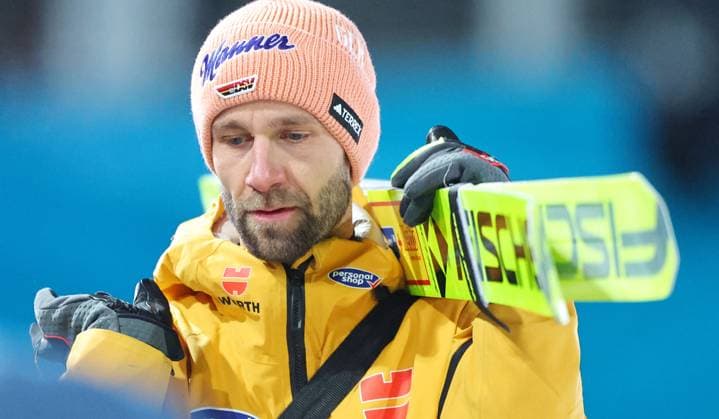 Sport Themen der Woche KW02 Sport Bilder des Tages Ski jumping, Skispringen, Ski, nordisch - FIS WC Bischofshofen BISCHOFSHOFEN,AUSTRIA,06.JAN.25 - NORDIC SKIING, SKI JUMPING - FIS World Cup, Four Hills Tournament, large hill. Image shows Pius Paschke (GER).  GEPAxpictures xThomasxBachun