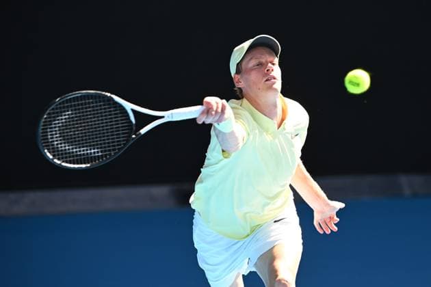Sport Bilder des Tages TENNIS AO CHARITY SINNER POPYRIN, Jannik Sinner of Italy in action during the charity match between Jannik Sinner and Alexei Popyrin at Rod Laver Arena in Melbourne, Tuesday, January 7, 2025. ( NO ARCHIVING, EDITORIAL USE ONLY, NO USE IN BOOKS WITHOUT CONSENT MELBOURNE VICTORIA AUSTRALIA  Copyright: xJAMESxROSSx 20250107149713830056