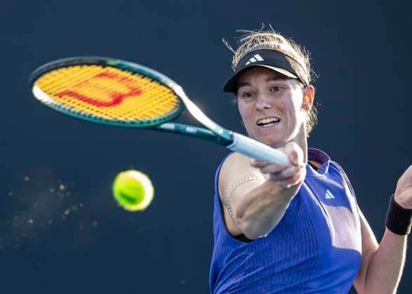 (250107) -- MELBOURNE, Jan. 7, 2025 -- Anouk Koevermans hits a return during the women s singles qualifying round 1 match between Gao Xinyu of China and Anouk Koevermans of the Netherlands at Australian Open tennis tournament in Melbourne, Australia, Jan. 7, 2025. (Photo by Xinhua) (SP)AUSTRALIA-MELBOURNE-TENNIS-AUSTRALIAN OPEN-QUALIFYING ChuxChen 