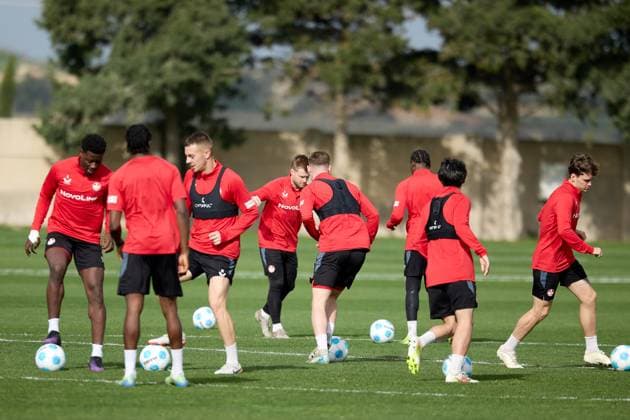 TRAINING GROUNDS, TA™ QALI, MALTA: JANUARY 7, 2025 1. FC Kaiserslautern soccer players train at the Training Grounds, Ta™ Qali, Malta on January 7, 2025. The 2. Bundesliga German team is undergoing a week winter training camp in Malta as from January 3, 2025. 1. FC Kaiserslautern winter training camp in Malta 2025. MLT_FCK_2025