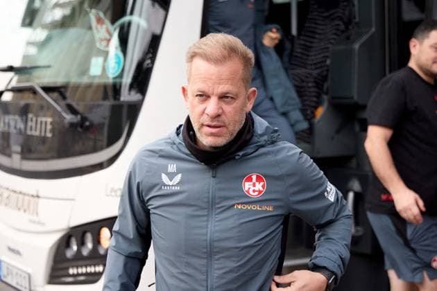 TRAINING GROUNDS, TA™ QALI, MALTA: JANUARY 7, 2025 Markus Anfang, head coach of 1. FC Kaiserslautern arrives at the Training Grounds, Ta™ Qali, Malta on January 7, 2025 prior to the team™s training event. The 2. Bundesliga German team is undergoing a week winter training camp in Malta as from January 3, 2025. 1. FC Kaiserslautern winter training camp in Malta 2025. MLT_FCK_2025