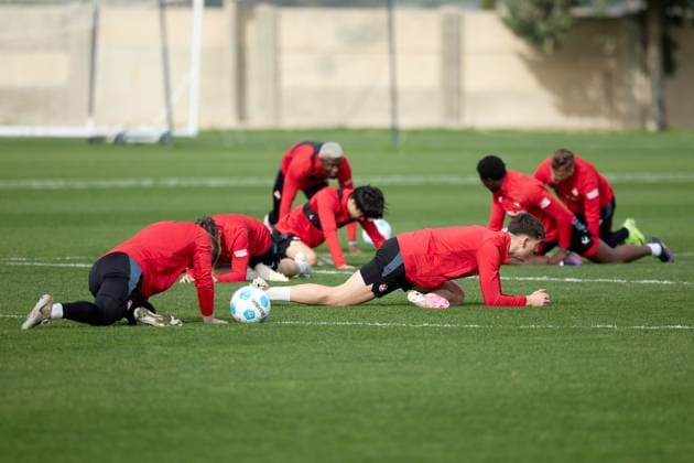 1. FC Kaiserslautern winter training camp in Malta 2025. FC Kaiserslautern soccer players train at the Training Grounds in Ta Qali, Malta, on January 7, 2025. The 2. Bundesliga German team undergoes a week-long winter training camp in Malta starting from January 3, 2025. Rabat Ta Qali Malta  Copyright: xDomenicxAquilinax originalFilename:aquilina-1fckaise250107_npUJ4.jpg