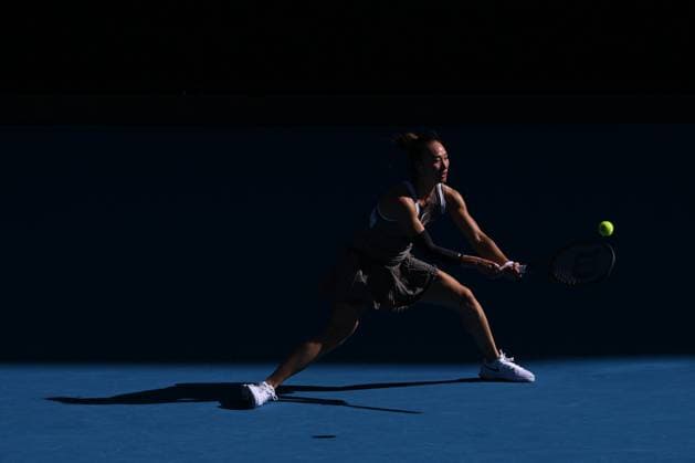 TENNIS AO CHARITY QINWEN SVITOLINA, Zheng Qinwen of China in action during their charity match between Zheng Qinwen of China and Elina Svitolina of Ukraine at Rod Laver Arena in Melbourne, Wednesday, January 8, 2025. ( NO ARCHIVING, EDITORIAL USE ONLY, NO USE IN BOOKS WITHOUT CONSENT MELBOURNE VICTORIA AUSTRALIA  Copyright: xJAMESxROSSx 20250108140424493862