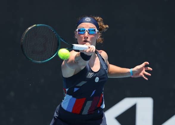 Carole Monnet (FRA), Australian Open 2025 Melbourne Park, Melbourne, Victoria, Australia. Copyright: xJuergenxHasenkopfx