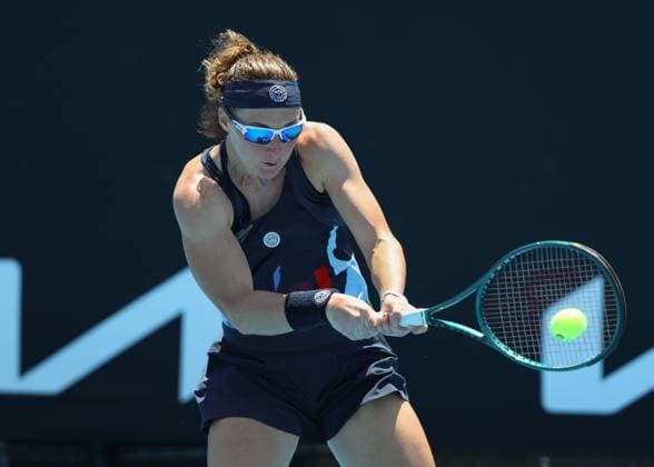 Carole Monnet (FRA), Australian Open 2025 Melbourne Park, Melbourne, Victoria, Australia. Copyright: xJuergenxHasenkopfx