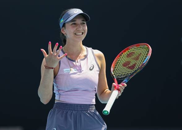 Eva Lys (GER) reagiert veraergert, Aerger, enttaeuscht, Enttaeuschung, Emotion, Australian Open 2025 Melbourne Park, Melbourne, Victoria, Australia. Copyright: xJuergenxHasenkopfx