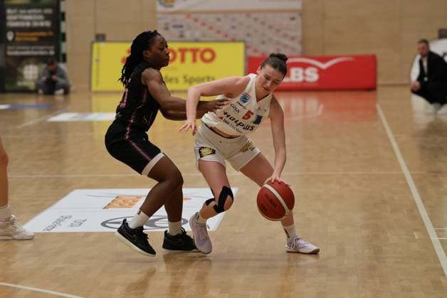 08.01.2025, Basketball, Frauen, DBBL Pokal, Saison 2024 2025, Saarlouis Royals - Syntainics MBC, Martha Burse (Saarlouis Royals), Nicole Brochlitz (MBC Syntainics) Saarlouis Stadtgartenhalle Saarland Deutschland (DE) Copyright: xSebastianxBachx