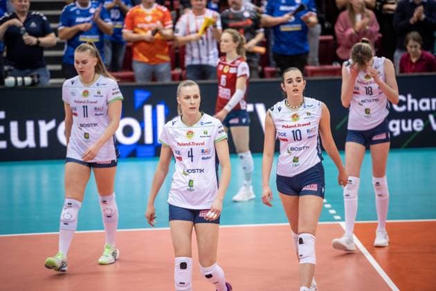 Kertu Laak (BKS Bostik ZGO Bielsko-Biala, 11), Joanna Pacak (BKS BOSTIK ZGO Bielsko-Biala, 04), Wiktoria Szewczyk (BKS BOSTIK ZGO Bielsko-Biala, 10), Julita Piasecka (BKS BOSTIK ZGO Bielsko-Biala, 18) - enttaeuschte Blicke GER, Volleyball Champions League - Allianz MTV Stuttgart vs. BKS Bostik ZGO Bielsko-Biala, Volleyball, CEV Volleyball Champions League, VCL, Hauptrunde, Spielzeit 2024 2025, 08.01.2025 GER, Volleyball Champions League - Allianz MTV Stuttgart vs. BKS Bostik ZGO Bielsko-Biala, Volleyball, CEV Volleyball Champions League, VCL, Hauptrunde, Spielzeit 2024 2025, 08.01.2025 Stuttgart Copyright: xSandyxDinkelackerx EP_SDR