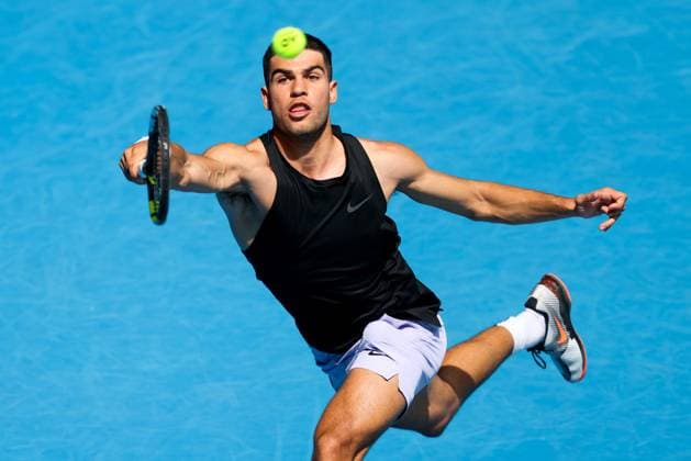 January 9, 2025: MELBOURNE, AUSTRALIA - JANUARY 09: Carlos Alcarez of Spain practices ahead of the 2025 Australian Open at Melbourne Park on January 9, 2025 in Melbourne, Australia. - ZUMAp121 20250109_zsp_p121_022 Copyright: xChrisxPutnamx