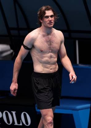 Jack Draper of BG walks shirtless following practice Australian Open, Thursday Previews, Tennis, Melbourne Park, Melbourne, Australia - 09 Jan 2025  Copyright: xEllaxLing Shutterstockx 15085483an