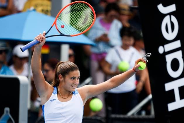 January 9, 2025: MELBOURNE, AUSTRALIA - JANUARY 09: Julia Riera of Argentina beats Maddison Inglis of Australia in qualifying for the 2025 Australian Open at Melbourne Park on January 9, 2025 in Melbourne, Australia. - ZUMAp121 20250109_zsp_p121_042 Copyright: xChrisxPutnamx