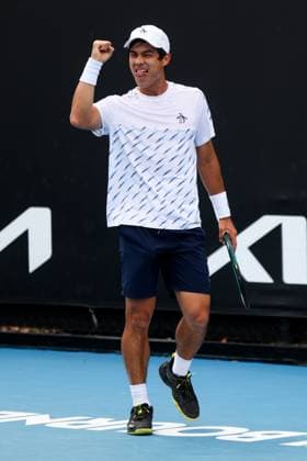 January 9, 2025: MELBOURNE, AUSTRALIA - JANUARY 09: Mackenzie McDonald of USA in his match against Gauthier Onclin of Belgium in final qualifying for the 2025 Australian Open at Melbourne Park on January 9, 2025 in Melbourne, Australia. - ZUMAp121 20250109_zsp_p121_053 Copyright: xChrisxPutnamx