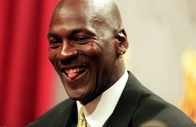 Archivbilder der Woche SPORT KW02 21 years ago today, Michael Jordan retired from basketball for a 2nd time Basketball star Michael Jordan looks on at a press conference, PK, Pressekonferenz Wednesday, Jan. 13, 1999 at the United Center in Chicago, Illinois. (PHIL VELASQUEZ Chicago Tribune TNS) CHICAGO IL USA EDITORIAL USE ONLY Copyright: xx 1540336 PHILxVELASQUEZx krtphotoslive879667