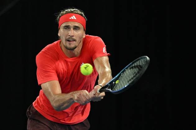 Sport Themen der Woche KW02 Sport Bilder des Tages TENNIS AO CHARITY NIGHT WITH NOVAK, Alexander Zverev of Germany in action during a one set match against Novak Djokovic of Serbia in a charity tennis event ahead of the 2025 Australian Open at Rod Laver Arena in Melbourne, Thursday, January 9, 2025. ( NO ARCHIVING, EDITORIAL USE ONLY, NO USE IN BOOKS WITHOUT CONSENT MELBOURNE VICTORIA AUSTRALIA  Copyright: xJAMESxROSSx 20250109170270705882
