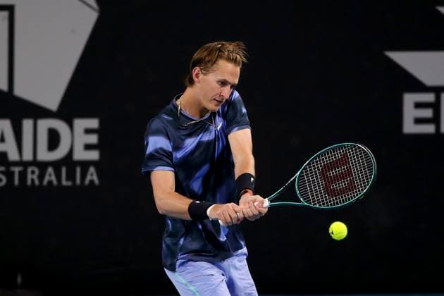 TENNIS ADELAIDE INTERNATIONAL, Sebastian Korda of the USA in his match against Miomir Kecmanovic of Serbia during the Adelaide International at Memorial Drive Tennis Club in Adelaide, Friday, January 10, 2025. ( NO ARCHIVING, EDITORIAL USE ONLY, NO USE IN BOOKS WITHOUT CONSENT ADELAIDE SOUTH AUSTRALIA AUSTRALIA  Copyright: xMATTxTURNERx 20250110125488804848