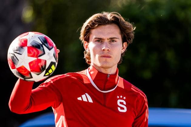 250110 Markus Solbakken of Sparta Prag ahead of the friendly football match between Malmö FF and Sparta Prag on January 10, 2025 in Puerto Banus. Photo: Petter Arvidson BILDBYRAN kod PA PA0953 fotboll football soccer fotball träningsmatch friendly match malmö ff sparta prag bbeng  Copyright: PETTERxARVIDSON BB250110PA082