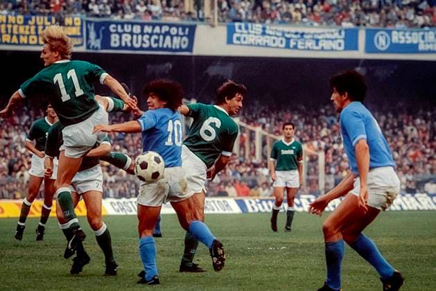 Serie A match between Napoli, S.S.C and U.S. Avellino 1912 NAPLES, ITALY - NOVEMBER 11: Diego Armando Maradona, Napoli, S.S.C during a Serie A match between Napoli, S.S.C and US Avellino at stadio San Paolo on November 11, 1984 in Naples, Italy. (Photo by Stefano Montesi ) Naples Italy Copyright: xStefanoxMontesix