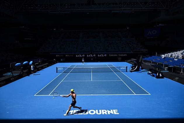 TENNIS AUSTRALIAN OPEN PRACTICE, Jordan Thompson of Australia returns to Nick Kyrgios of Australia during a practice session ahead of the Australian Open at Melbourne Park in Melbourne, Saturday, January 11, 2025. ( NO ARCHIVING, EDITORIAL USE ONLY, NO USE IN BOOKS WITHOUT CONSENT Melbourne Victoria Australia  Copyright: xJOELxCARRETTx 20250111170321605568