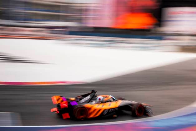 2025 FORMULA E MEXICO CITY ePRIX 08 BIRD Sam (gbr), NEOM McLaren Formula E Team, Nissan e-4ORCE 05, action during the Mexico City ePrix, 2nd round of the 2024-25 ABB FIA Formula E World Championship, WM, Weltmeisterschaft on the Autodromo Hermanos Rodriguez from January 10 to 11, 2025 in Mexico City, Mexico - Mexico CityMexico  Copyright: xAlexisxPerrinx